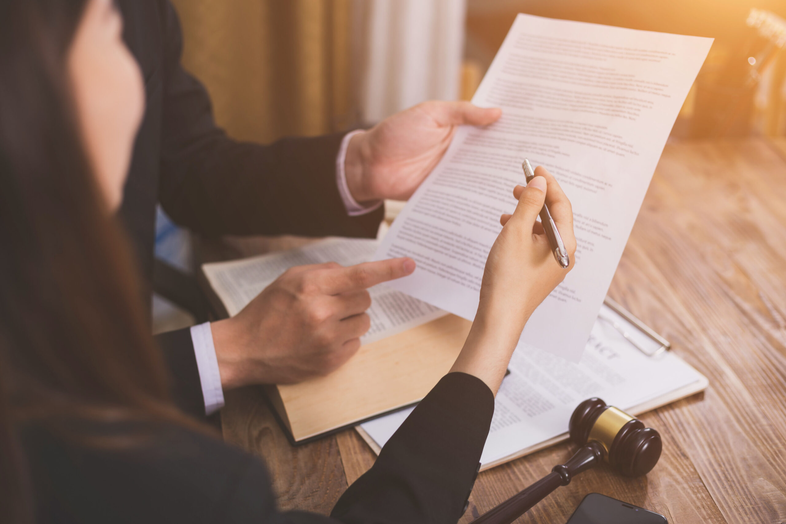 Suing A Solicitor – Solicitor Negligence Claim Guide